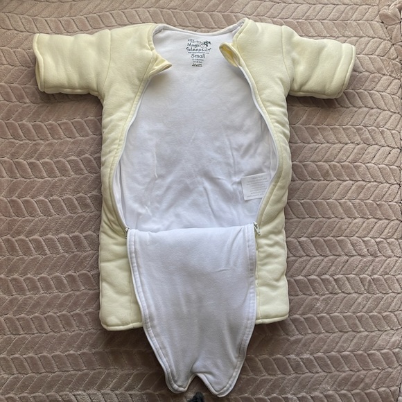 Baby Merlin’s Magic Sleepsuit 100% cotton in the color cream - Size SMALL - Picture 5 of 10